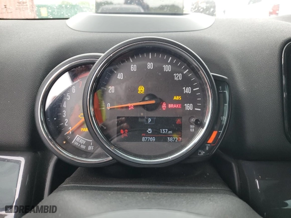2019 MINI Countryman Cooper with VIN WMZYS7C5XK3F44703, listed as a Copart auction lot 63522424 with 87,769 mi miles and Salvage Title. Bid and sale history available at carsss.com. Image 9.