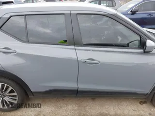 2024 Nissan Kicks SV with VIN 3N1CP5CV3RL576777, listed as a IAAI auction lot 40766968 with 1,403 mi miles. Bid and sale history available at carsss.com. Image 13.
