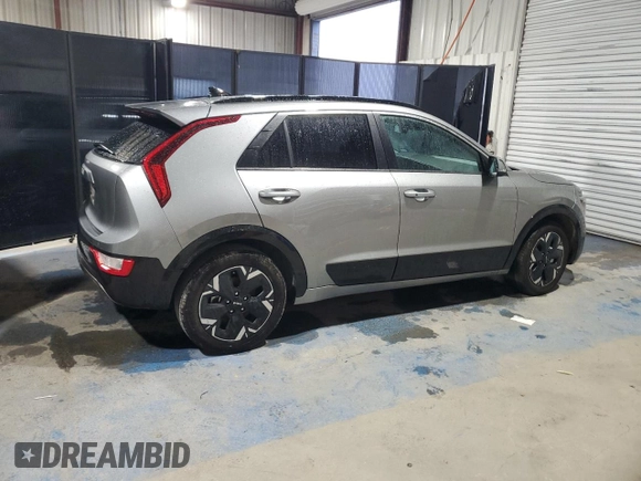 2024 Kia Niro Wind with VIN KNDCR3L13R5086736, listed as a Copart auction lot 53686475 with 40,009 mi miles and Clean Title. Bid and sale history available at DreamBid. Image 3.