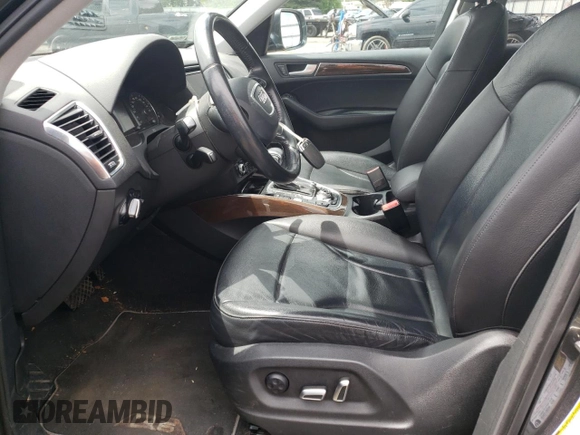 2017 Audi Q5 Premium с VIN WA1C2AFP2HA077986, выставлен на аукционе Copart как лот 55912545 с пробегом 128 263 миль миль и Списание • Salvage title. История ставок и продаж доступна на DreamBid. Изображение 7.