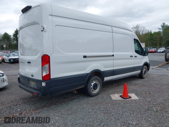 2022 Ford Transit Cargo with VIN 1FTBR3X85NKA74408, listed as a IAAI auction lot 42150248 with 88,887 mi miles and . Bid and sale history available at DreamBid. Image 4.