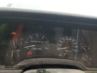 1998 Jeep Cherokee Sport with VIN 1J4FJ68S6WL188802, listed as a Copart auction lot 52094005 with 199,586 mi miles and Salvage Title. Bid and sale history available at carsss.com. Image 9.