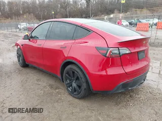 2021 Tesla Model Y Long Range with VIN 5YJYGDEE3MF204941, listed as a IAAI auction lot 41712562 with 36,549 mi miles. Bid and sale history available at carsss.com. Image 3.