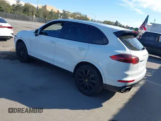 2017 Porsche Cayenne with VIN WP1AA2A26HKA91514, listed as a IAAI auction lot 41484197 with 110,212 mi miles. Bid and sale history available at carsss.com. Image 3.