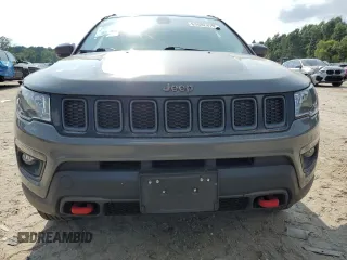 2020 Jeep Compass Trailhawk z VIN 3C4NJDDB4LT106769, wystawiony jako Copart lot #63082475 z przebiegiem 82 390 mil mil oraz Szkoda całkowita • Salvage title. Historia ofert i sprzedaży dostępna na DreamBid. Obrazek 5.