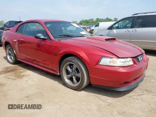 2001 Ford Mustang GT Deluxe z VIN 1FAFP42X91F240613, wystawiony jako IAAI lot #42471973 z przebiegiem 175 559 mil mil oraz . Historia ofert i sprzedaży dostępna na DreamBid. Obrazek 1.