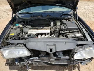 1999 Volvo V70 с VIN YV1LW55A6X2622721, выставлен на аукционе Copart как лот 56419235 с пробегом Не указан миль и Списание • Salvage title. История ставок и продаж доступна на DreamBid. Изображение 11.