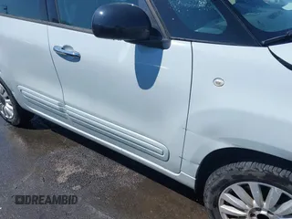 2015 FIAT 500L Easy with VIN ZFBCFABH8FZ031234, listed as a IAAI auction lot 41870102 with 86,267 mi miles and . Bid and sale history available at DreamBid. Image 18.