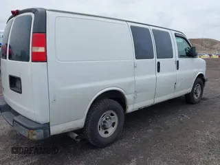 2013 Chevrolet Express Cargo с VIN 1GCWGFCA5D1105758, выставлен на аукционе IAAI как лот 42644553 с пробегом 209 801 миль миль и . История ставок и продаж доступна на DreamBid. Изображение 6.