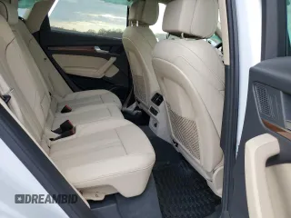 2024 Audi Q5 Premium Plus z VIN WA1BBAFY8R2131498, wystawiony jako Copart lot #44317935 z przebiegiem Nie podano mil oraz Szkoda całkowita • Salvage title. Historia ofert i sprzedaży dostępna na DreamBid. Obrazek 10.