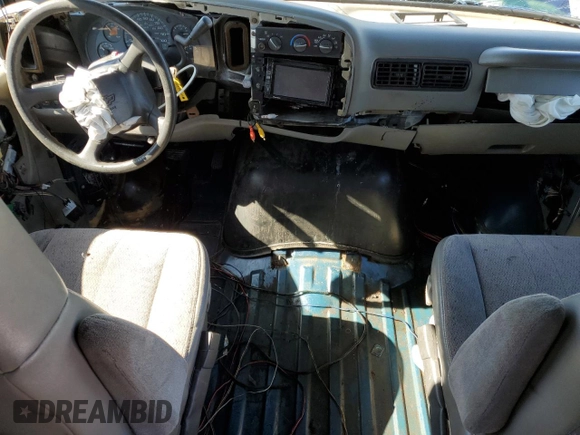 2001 Chevrolet Express with VIN 1GAGG25R411191665, listed as a Copart auction lot 49011535 with Not Provided miles and Salvage Title. Bid and sale history available at carsss.com. Image 8.