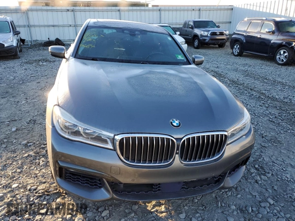 2017 BMW 7 Series with VIN WBA7F2C32HG422866, listed as a Copart auction lot 76177184 with 146,565 mi miles and Salvage Title. Bid and sale history available at DreamBid. Image 5.