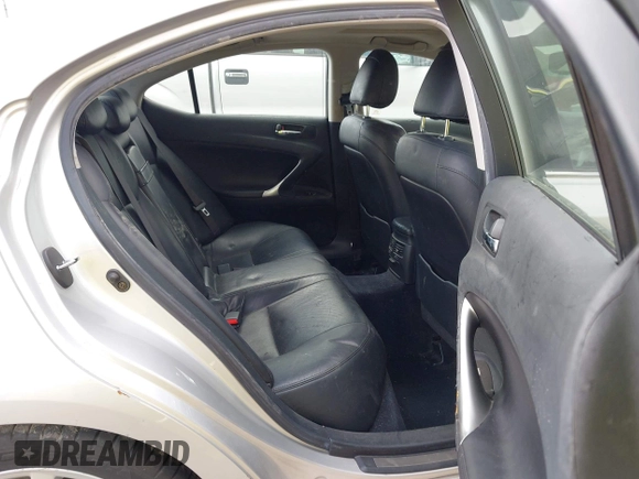 2006 Lexus IS 350 z VIN JTHBE262165008682, wystawiony jako IAAI lot #42683004 z przebiegiem 110 460 mil mil oraz . Historia ofert i sprzedaży dostępna na DreamBid. Obrazek 8.