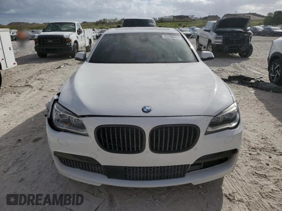 2014 BMW 7 Series 750i xDrive with VIN WBAYB6C5XED225093, listed as a Copart auction lot 83626884 with 60,468 mi miles and Salvage Title. Bid and sale history available at carsss.com. Image 5.