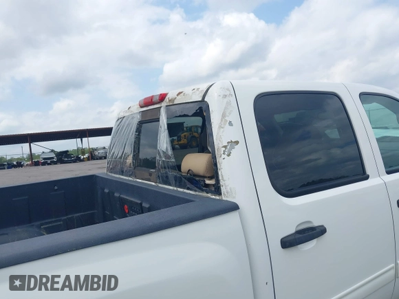 2009 Chevrolet Silverado 1500 LT with VIN 3GCEK23M29G132888, listed as a IAAI auction lot 41946696 with 254,228 mi miles and . Bid and sale history available at DreamBid. Image 18.