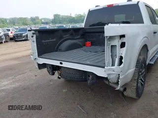 2022 Ford F-150 XL z VIN 1FTEW1EP1NKE50669, wystawiony jako IAAI lot #42294888 z przebiegiem 77 191 mil mil oraz . Historia ofert i sprzedaży dostępna na DreamBid. Obrazek 6.