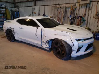 2016 Chevrolet Camaro 2SS with VIN 1G1FH1R75G0188042, listed as a Copart auction lot 68022352 with 33,876 mi miles. Bid and sale history available at carsss.com. Image 4.