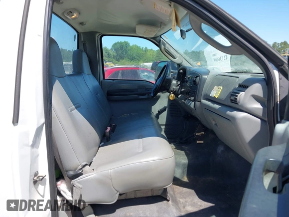 2007 Ford F-250 XL with VIN 1FTNF21567EA99639, listed as a IAAI auction lot 42136009 with 230,652 mi miles and . Bid and sale history available at DreamBid. Image 5.