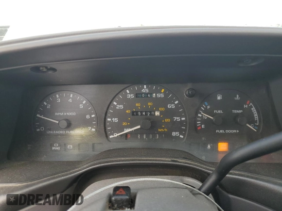 1993 Ford Taurus z VIN 1FALP5348PG189055, wystawiony jako Copart lot #58589175 z przebiegiem 45 421 mil mil oraz Tytuł czysty. Historia ofert i sprzedaży dostępna na DreamBid. Obrazek 9.