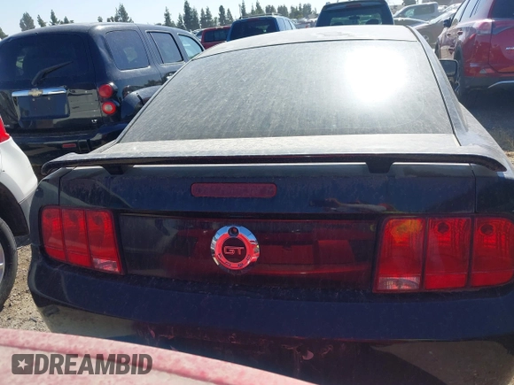 2006 Ford Mustang GT Deluxe with VIN 1ZVFT82H065257638, listed as a IAAI auction lot 40384311 with Not provided miles and . Bid and sale history available at DreamBid. Image 15.