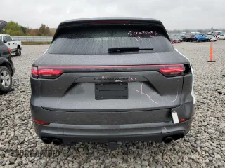 2023 Porsche Cayenne Turbo z VIN WP1AF2AY8PDA20565, wystawiony jako Copart lot #72817943 z przebiegiem 1 694 mil mil oraz . Historia ofert i sprzedaży dostępna na DreamBid. Obrazek 6.