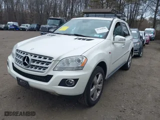 2011 Mercedes-Benz M-Class ML 350 with VIN 4JGBB8GB2BA707974, listed as a IAAI auction lot 41709840 with 124,729 mi miles. Bid and sale history available at carsss.com. Image 18.