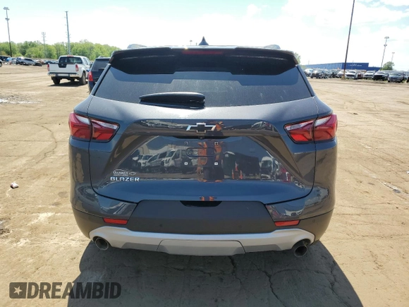 2021 Chevrolet Blazer LT z VIN 3GNKBCRS2MS528623, wystawiony jako Copart lot #56753585 z przebiegiem 36 957 mil mil oraz Nie do naprawy • Non repairable. Historia ofert i sprzedaży dostępna na DreamBid. Obrazek 6.