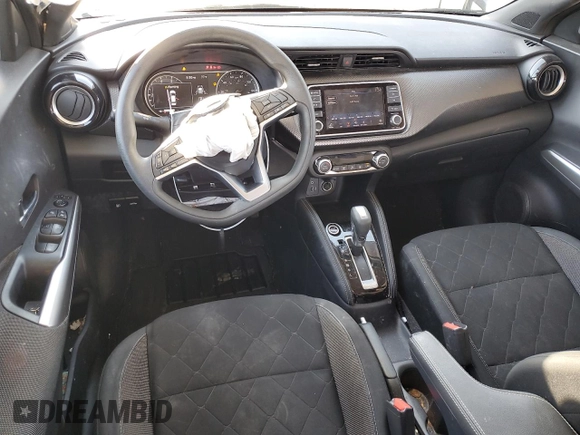 2020 Nissan Kicks SV with VIN 3N1CP5CVXLL567114, listed as a Copart auction lot 48294635 with 57,193 mi miles and Salvage Title. Bid and sale history available at DreamBid. Image 8.