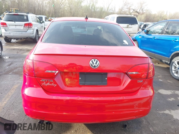 2012 Volkswagen Jetta Sedan TDI w/Premium & Nav with VIN 3VWLL7AJ3CM384729, listed as a IAAI auction lot 41899395 with 130,220 mi miles. Bid and sale history available at carsss.com. Image 17.