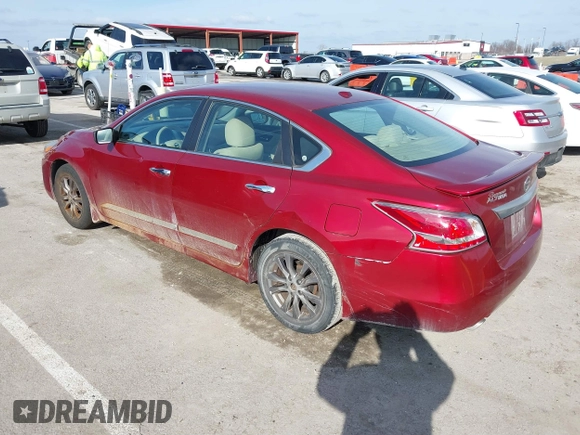 2015 Nissan Altima 2.5 SV with VIN 1N4AL3AP8FC470251, listed as a IAAI auction lot 41504848 with 182,901 mi miles. Bid and sale history available at carsss.com. Image 3.