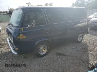 1961 Ford Econoline Cargo with VIN E10SH122862, listed as a Copart auction lot 81049724 with 105,031 mi miles and Salvage Title. Bid and sale history available at DreamBid. Image 1.