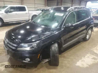 2012 Volkswagen Tiguan SE z VIN WVGAV7AX5CW536238, wystawiony jako Copart lot #55528005 z przebiegiem 127 732 mil mil oraz Szkody całkowita. Historia ofert i sprzedaży dostępna na DreamBid. Obrazek 1.