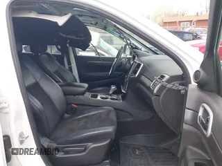 2018 Jeep Grand Cherokee Laredo z VIN 1C4RJFAG1JC479838, wystawiony jako IAAI lot #41903955 z przebiegiem 73 076 mil mil oraz . Historia ofert i sprzedaży dostępna na DreamBid. Obrazek 5.