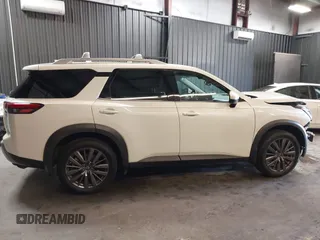 2022 Nissan Pathfinder SL z VIN 5N1DR3CD1NC253112, wystawiony jako IAAI lot #42156033 z przebiegiem 40 025 mil mil oraz . Historia ofert i sprzedaży dostępna na DreamBid. Obrazek 14.