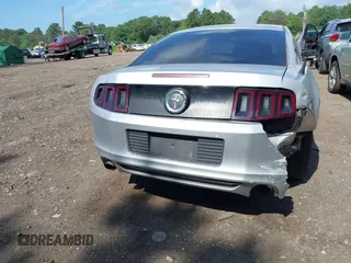 2013 Ford Mustang V6 with VIN 1ZVBP8AM5D5218722, listed as a IAAI auction lot 42728064 with 138,906 mi miles and . Bid and sale history available at DreamBid. Image 19.