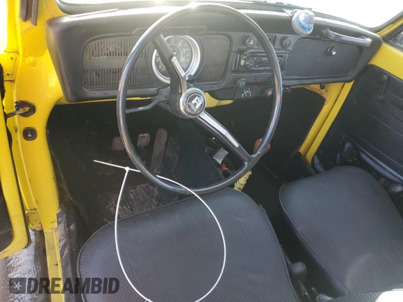 1971 Volkswagen Beetle with VIN 1513043520, listed as a Copart auction lot 47105695 with 30,731 mi miles and Clean title. Bid and sale history available at DreamBid. Image 8.
