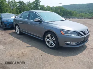 2015 Volkswagen Passat SE with VIN 1VWBT7A30FC033361, listed as a IAAI auction lot 42445701 with 96,145 mi miles and . Bid and sale history available at DreamBid. Image 1.