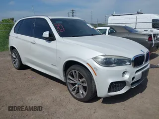 2016 BMW X5 sDrive35i z VIN 5UXKR2C54G0H43001, wystawiony jako IAAI lot #42243328 z przebiegiem 125 096 mil mil oraz . Historia ofert i sprzedaży dostępna na DreamBid. Obrazek 1.