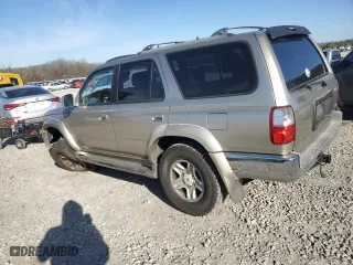 2001 Toyota 4Runner SR5 with VIN JT3GN86R610180286, listed as a Copart auction lot 49240605 with 381,915 mi miles and Salvage Title. Bid and sale history available at carsss.com. Image 2.