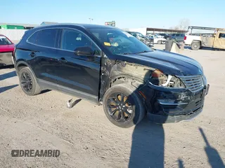 2017 Lincoln MKC Select with VIN 5LMCJ2C97HUL00583, listed as a IAAI auction lot 41391227 with 97,967 mi miles and . Bid and sale history available at DreamBid. Image 1.