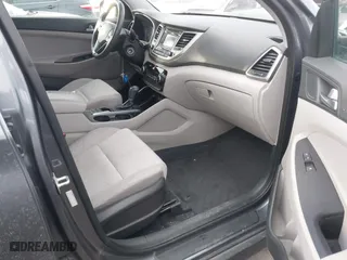 2016 Hyundai Tucson SE with VIN KM8J3CA47GU128085, listed as a IAAI auction lot 41109798 with 156,861 mi miles. Bid and sale history available at carsss.com. Image 5.