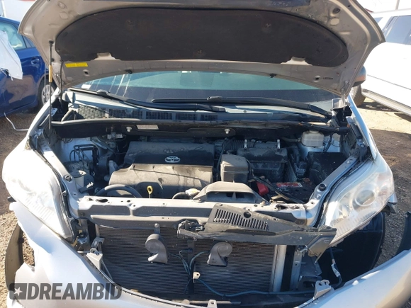 2012 Toyota Sienna с VIN 5TDZK3DC7CS228568, выставлен на аукционе IAAI как лот 42027249 с пробегом 99 464 миль миль и . История ставок и продаж доступна на DreamBid. Изображение 10.