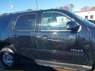2012 Chevrolet Tahoe LS z VIN 1GNSCAE08CR213137, wystawiony jako IAAI lot #41626332 z przebiegiem 245 359 mil mil oraz . Historia ofert i sprzedaży dostępna na DreamBid. Obrazek 13.