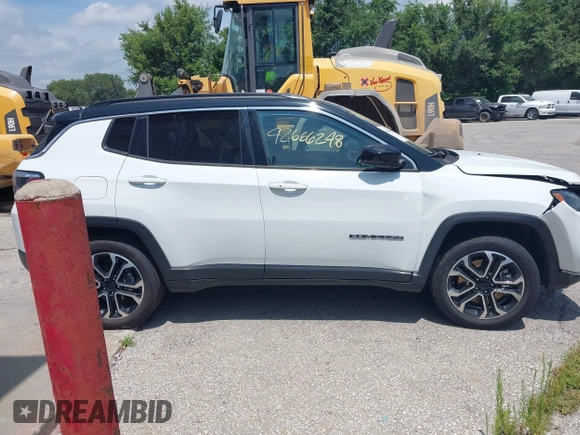 2024 Jeep Compass Limited with VIN 3C4NJDCN1RT595118, listed as a IAAI auction lot 42666248 with 42,342 mi miles and . Bid and sale history available at DreamBid. Image 13.