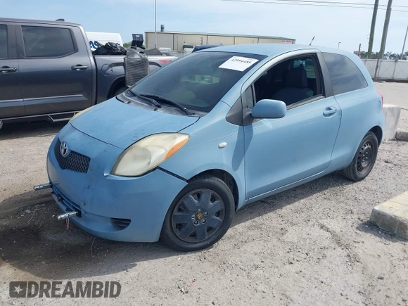 2007 Toyota Yaris z VIN JTDJT923675101502, wystawiony jako IAAI lot #42094488 z przebiegiem 127 971 mil mil oraz . Historia ofert i sprzedaży dostępna na DreamBid. Obrazek 2.