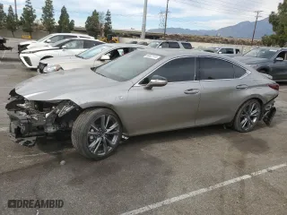 2019 Lexus ES with VIN 58ABZ1B17KU023060, listed as a Copart auction lot 86822174 with 22,013 mi miles and Salvage Title. Bid and sale history available at carsss.com. Image 1.