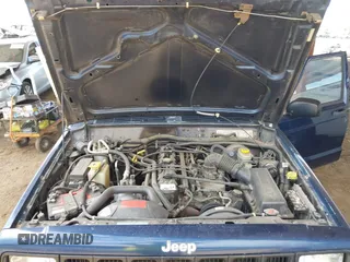 2000 Jeep Cherokee SE with VIN 1J4FT28S9YL243720, listed as a IAAI auction lot 42691462 with 196,522 mi miles and . Bid and sale history available at DreamBid. Image 10.