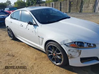 2015 Jaguar XF V6 Portfolio with VIN SAJWJ0FF4F8U72149, listed as a IAAI auction lot 40386903 with 49,055 mi miles. Bid and sale history available at carsss.com. Image 6.
