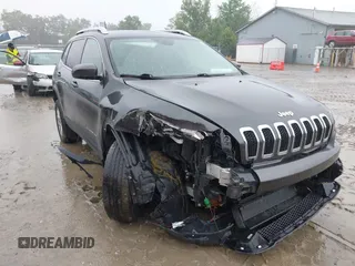2016 Jeep Cherokee Latitude with VIN 1C4PJMCS3GW242644, listed as a IAAI auction lot 42491524 with 77,784 mi miles and . Bid and sale history available at DreamBid. Image 1.