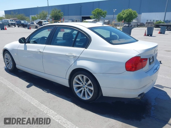 2011 BMW 3 Series 328i with VIN WBAPH5C52BA442302, listed as a IAAI auction lot 42120871 with 96,254 mi miles and . Bid and sale history available at carsss.com. Image 3.